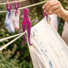 washing line clips